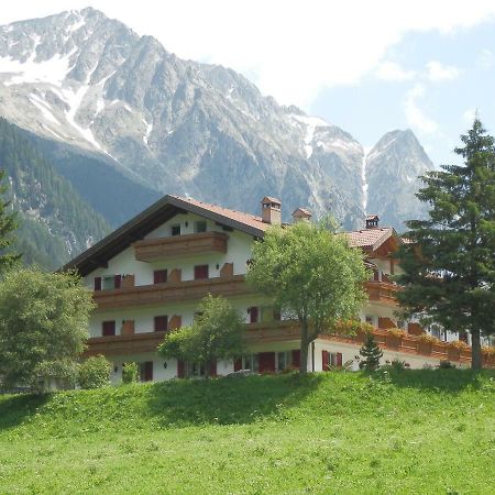 Kuehlerhof Aparthotel อันแตร์แซลวา ดิ เมซโซ ภายนอก รูปภาพ